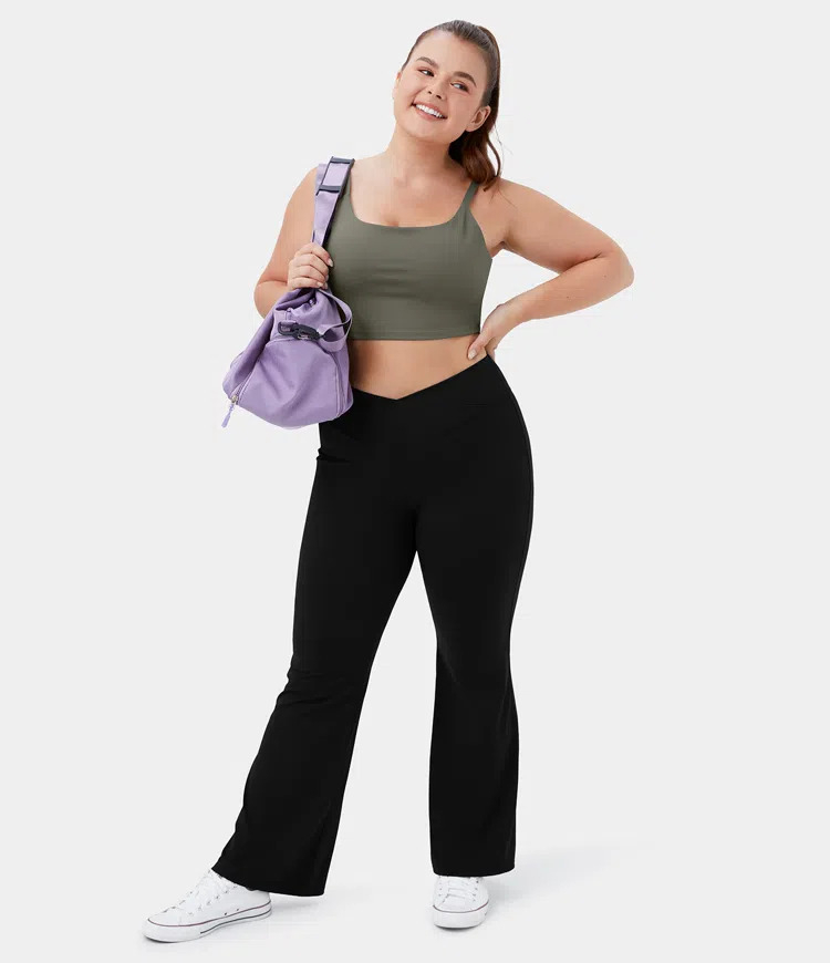 Flare Black Leggings Are Again Trending in Fashion for Year 2023
